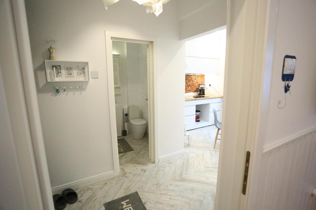 Ferienwohnung Ceronav Citycenter Galati, Disscount On Google! Exterior foto