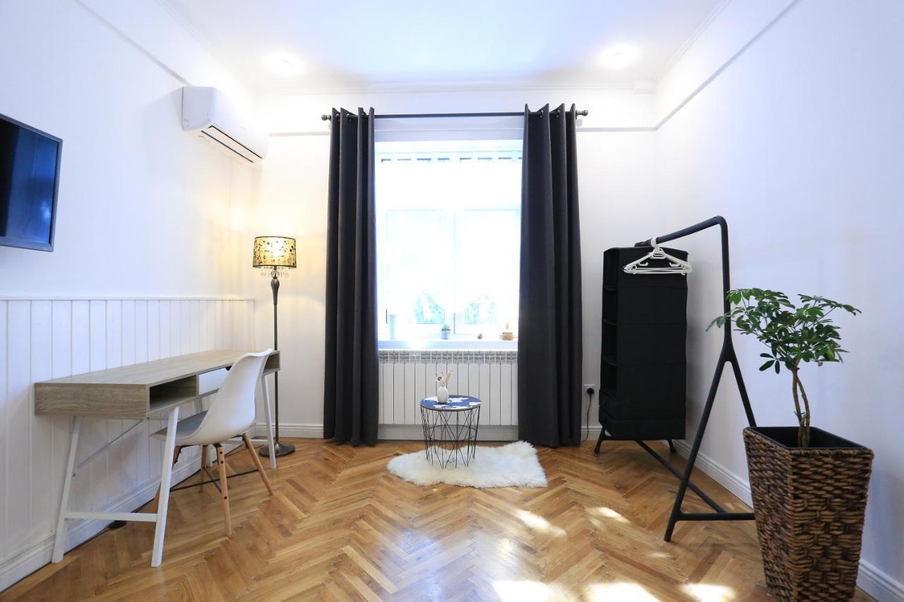 Ferienwohnung Ceronav Citycenter Galati, Disscount On Google! Exterior foto